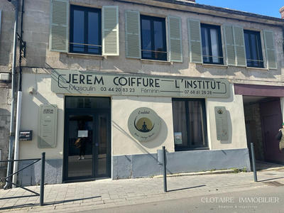 Maison - 140 m² - 5 pièces