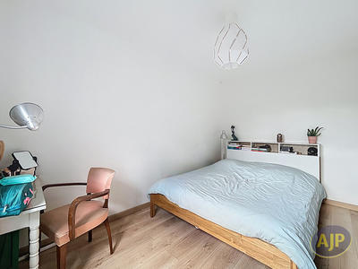 Maison - 102 m² - 5 pièces