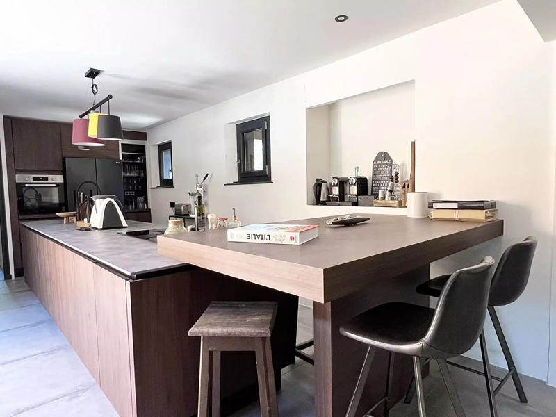 Maison - 203 m² - 5 pièces