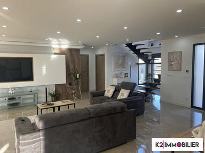 Villa - 160 m² - 5 pièces