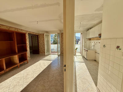 Appartement - 70 m² - 4 pièces