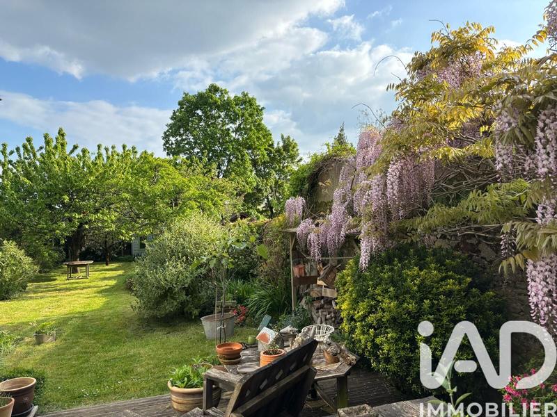 Maison - 215 m² - 8 pièces