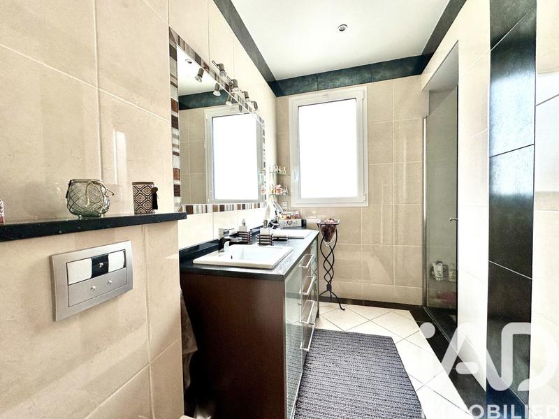 Maison - 110 m² - 7 pièces