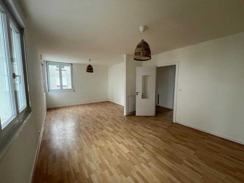 Appartement - 80 m² - 3 pièces