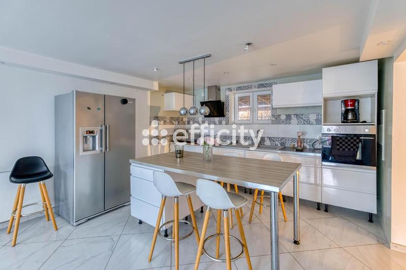 Pavillon - 183 m² - 9 pièces