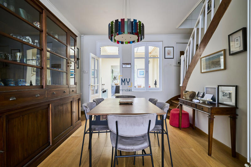 Maison - 169 m² - 6 pièces