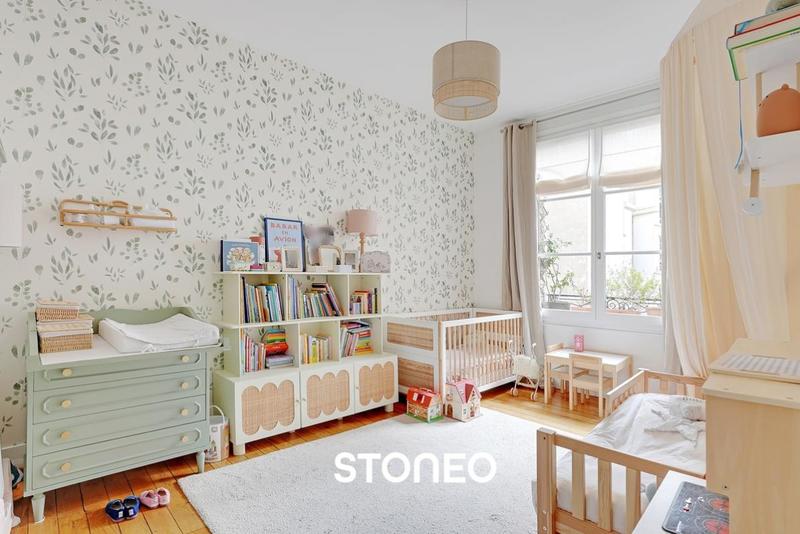 Appartement ancien - 81 m² - 4 pièces