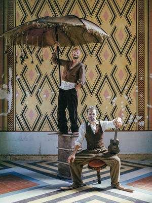 Spectacle - In Petto (interno) - Cie Okidok