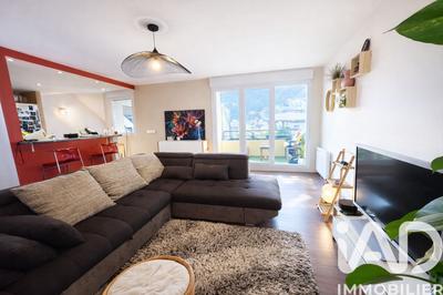 Appartement - 97 m² - 4 pièces