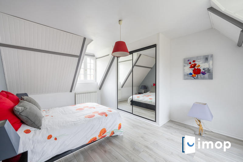 Maison - 190 m² - 7 pièces