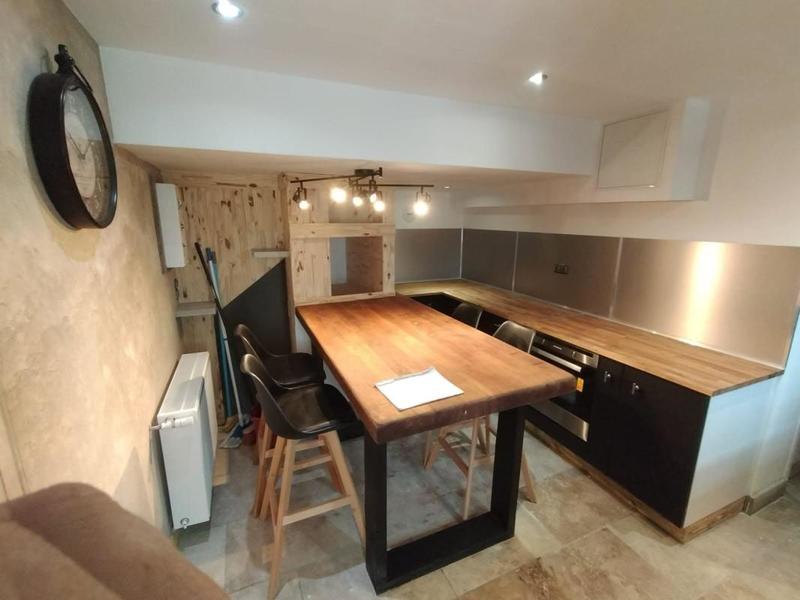 Propriété - 275 m² - 1 pièce