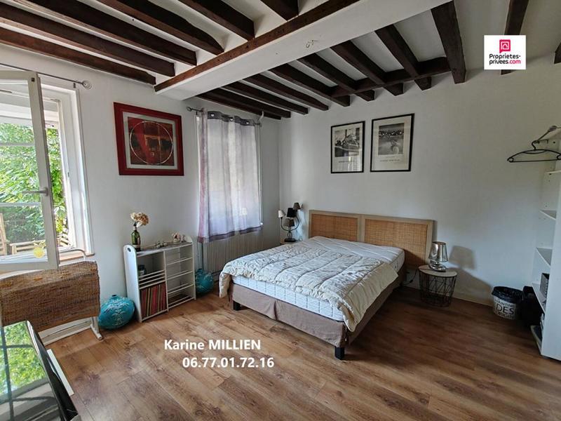 Maison - 270 m² - 10 pièces