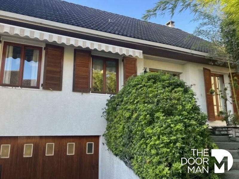 Pavillon - 136 m² - 5 pièces