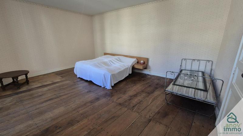 Maison - 227 m² - 7 pièces