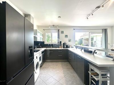 Villa - 143 m² - 5 pièces