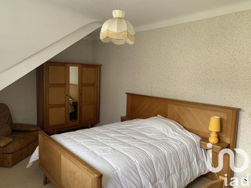 Maison - 215 m² - 10 pièces