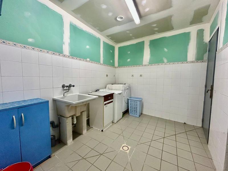 Maison - 304 m² - 11 pièces