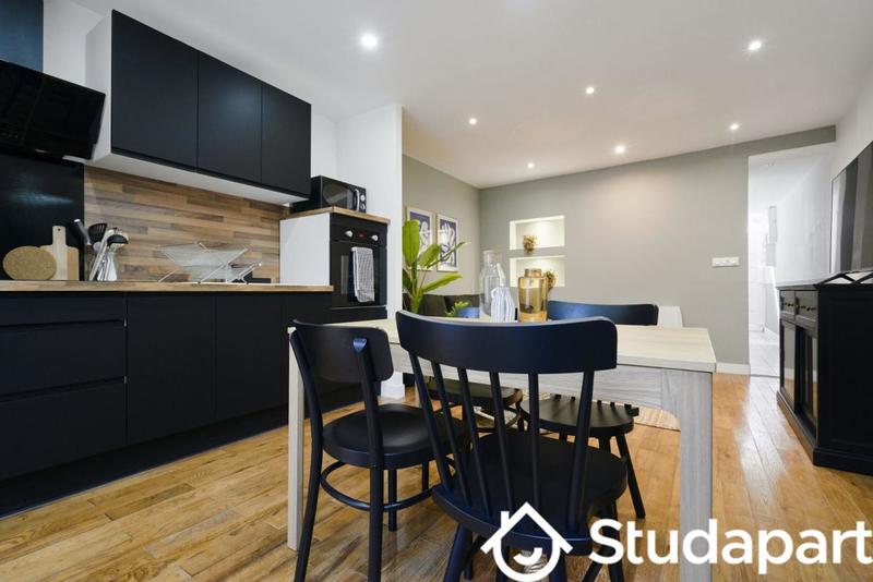 Chambre - 12 m² - 1 pièce