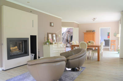 Demeure - 310 m² - 20 pièces