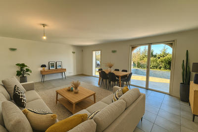 Maison - 137 m² - 5 pièces