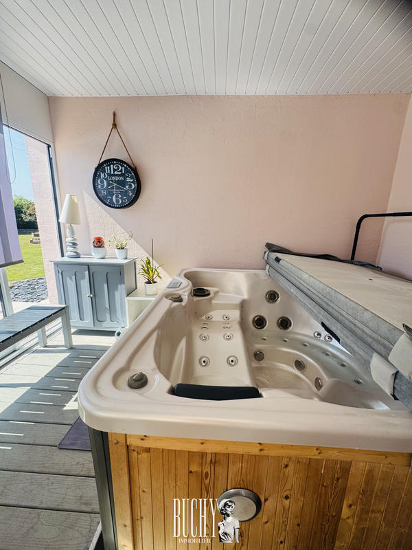 Maison - 146 m² - 6 pièces