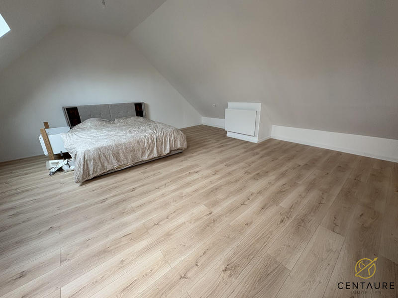 Maison ancienne - 211 m² - 6 pièces