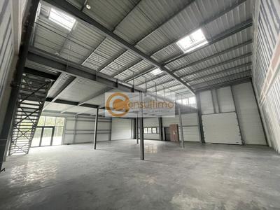 Local d'activité / Entrepôt - 521 m²