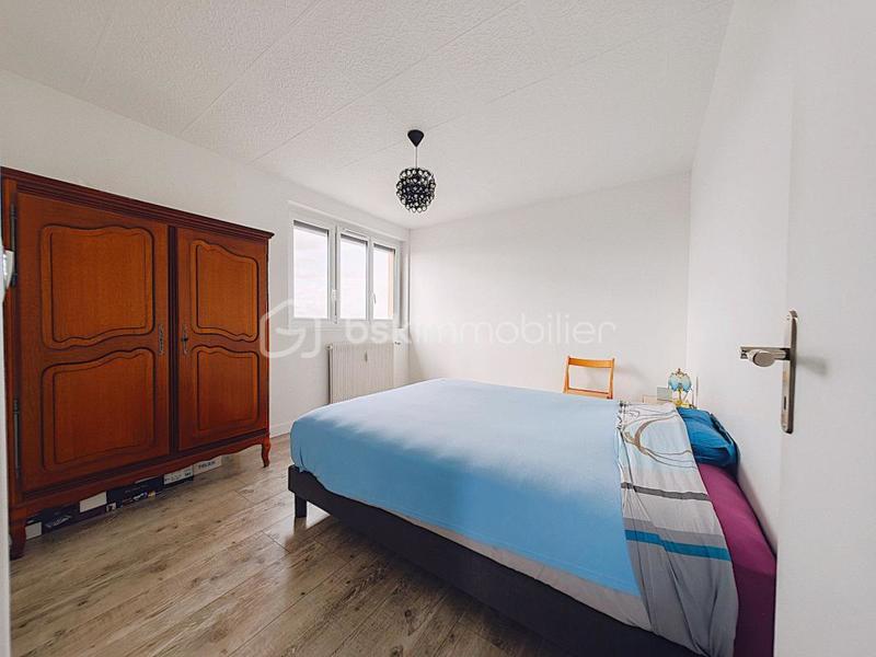 Loft - 80 m² - 4 pièces