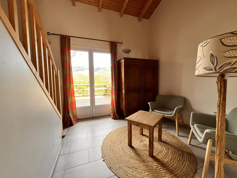 Maison - 260 m² - 8 pièces