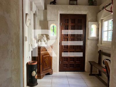 Maison de maîtres - 300 m² - 8 pièces