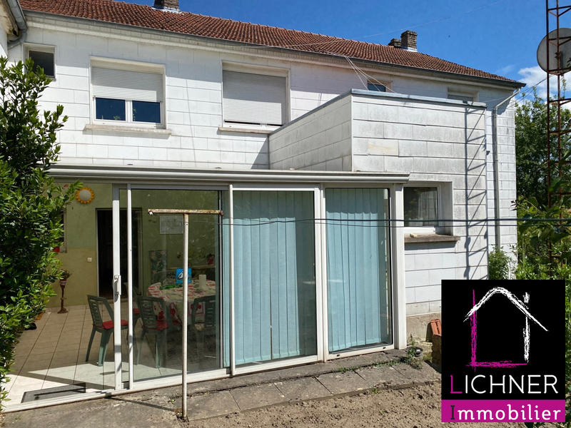 Maison - 176 m² - 8 pièces