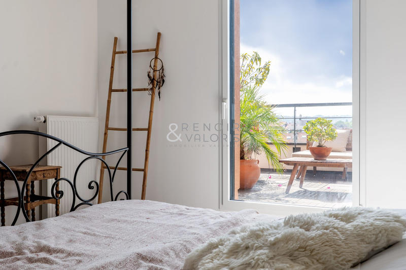 Appartement - 94 m² - 5 pièces