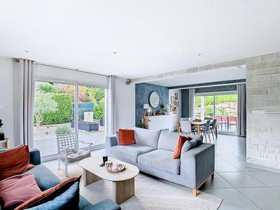 Maison - 145 m² - 5 pièces