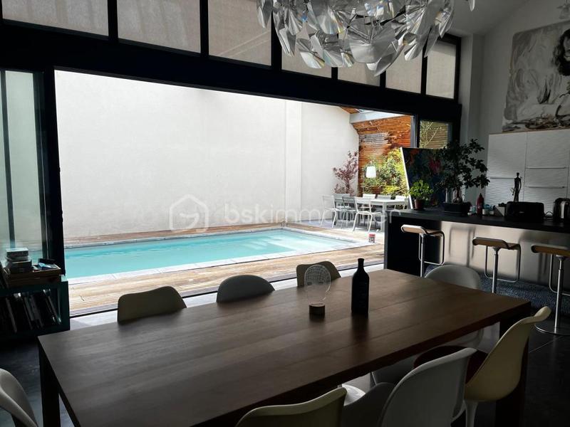 Loft - 220 m² - 4 pièces