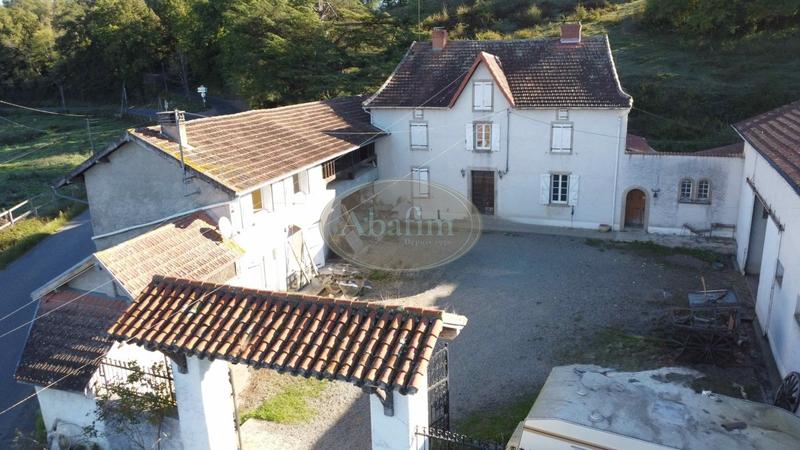 Maison - 300 m² - 10 pièces