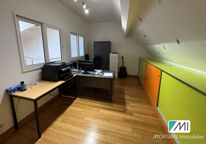 Maison - 262 m² - 7 pièces