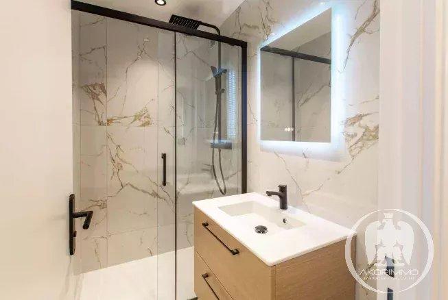 Appartement - 94 m² - 4 pièces