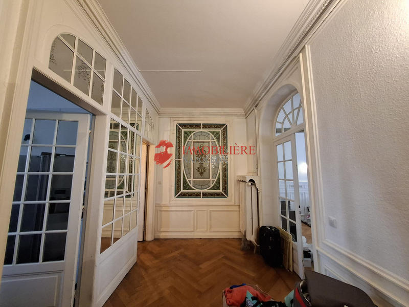Appartement - 250 m² - 7 pièces