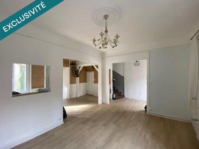 Maison - 95 m² - 5 pièces