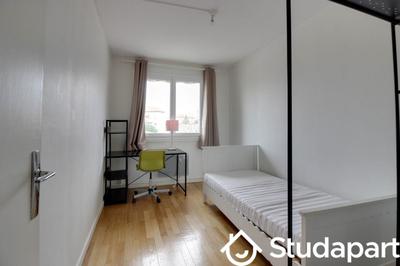 Chambre - 66 m² - 1 pièce
