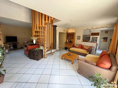 Maison - 134 m² - 6 pièces