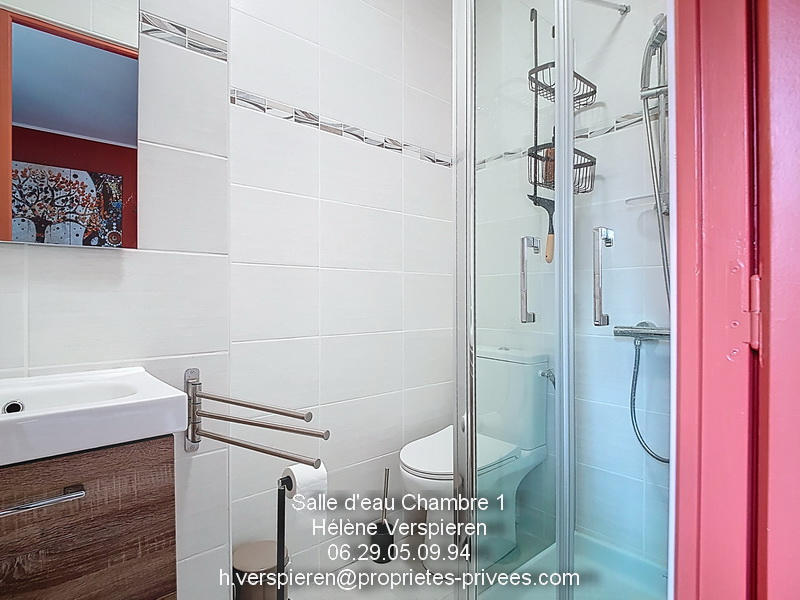 Maison - 213 m² - 10 pièces