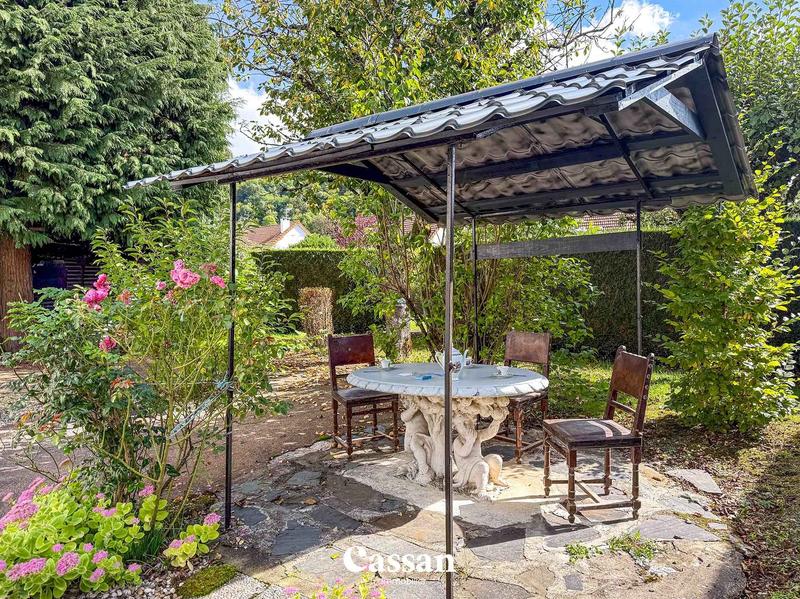 Maison - 104 m² - 5 pièces