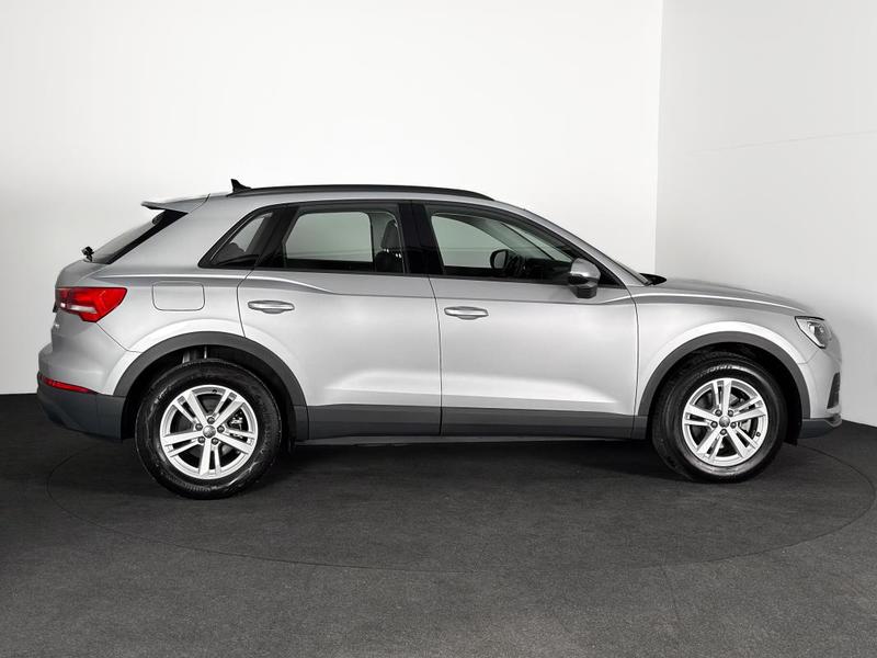 Audi Q3 - 35 Tdi 150ch s-Tronic Ja17p Virtual Cockpit Cuir Chauf Gps Camera Regul Clim 150 Ch 1°Main