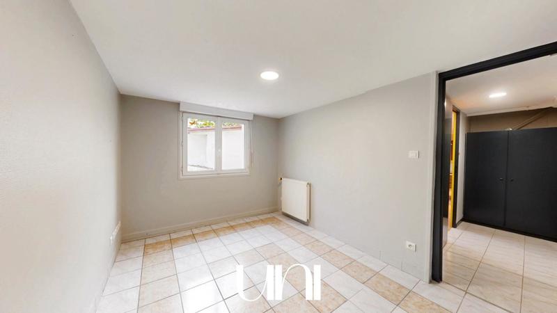 Maison - 192 m² - 8 pièces