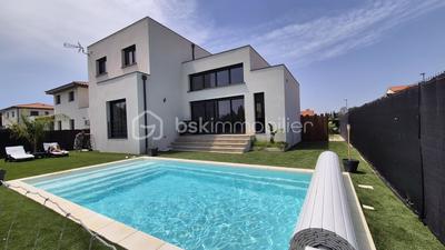 Villa - 140 m² - 5 pièces