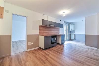 Appartement - 99 m² - 4 pièces