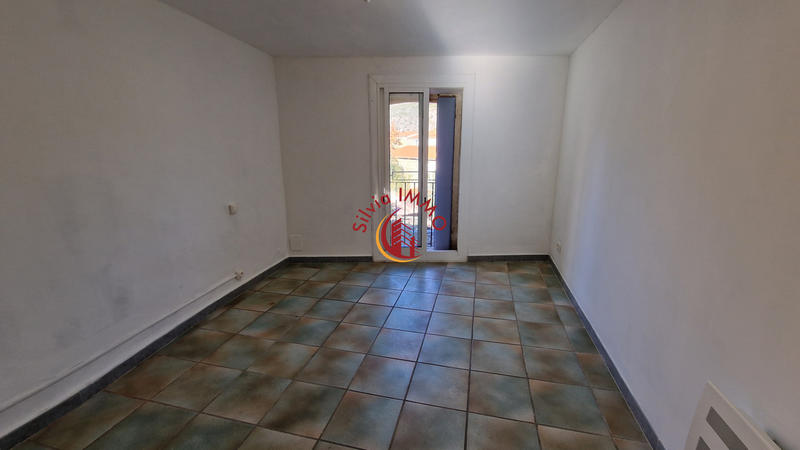 Immeuble - 203 m² - 9 pièces