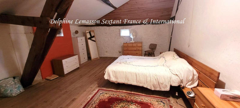 Maison - 240 m² - 9 pièces