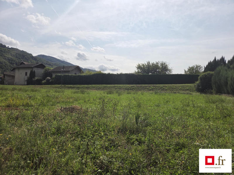 Terrain - 596 m²